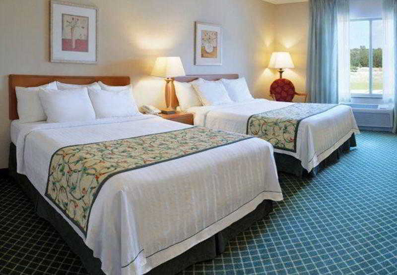 Weston Fairfield Inn & Suites By Marriott Wausau מראה חיצוני תמונה