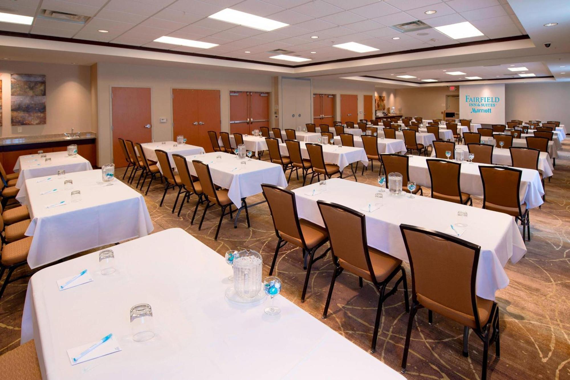 Weston Fairfield Inn & Suites By Marriott Wausau מראה חיצוני תמונה