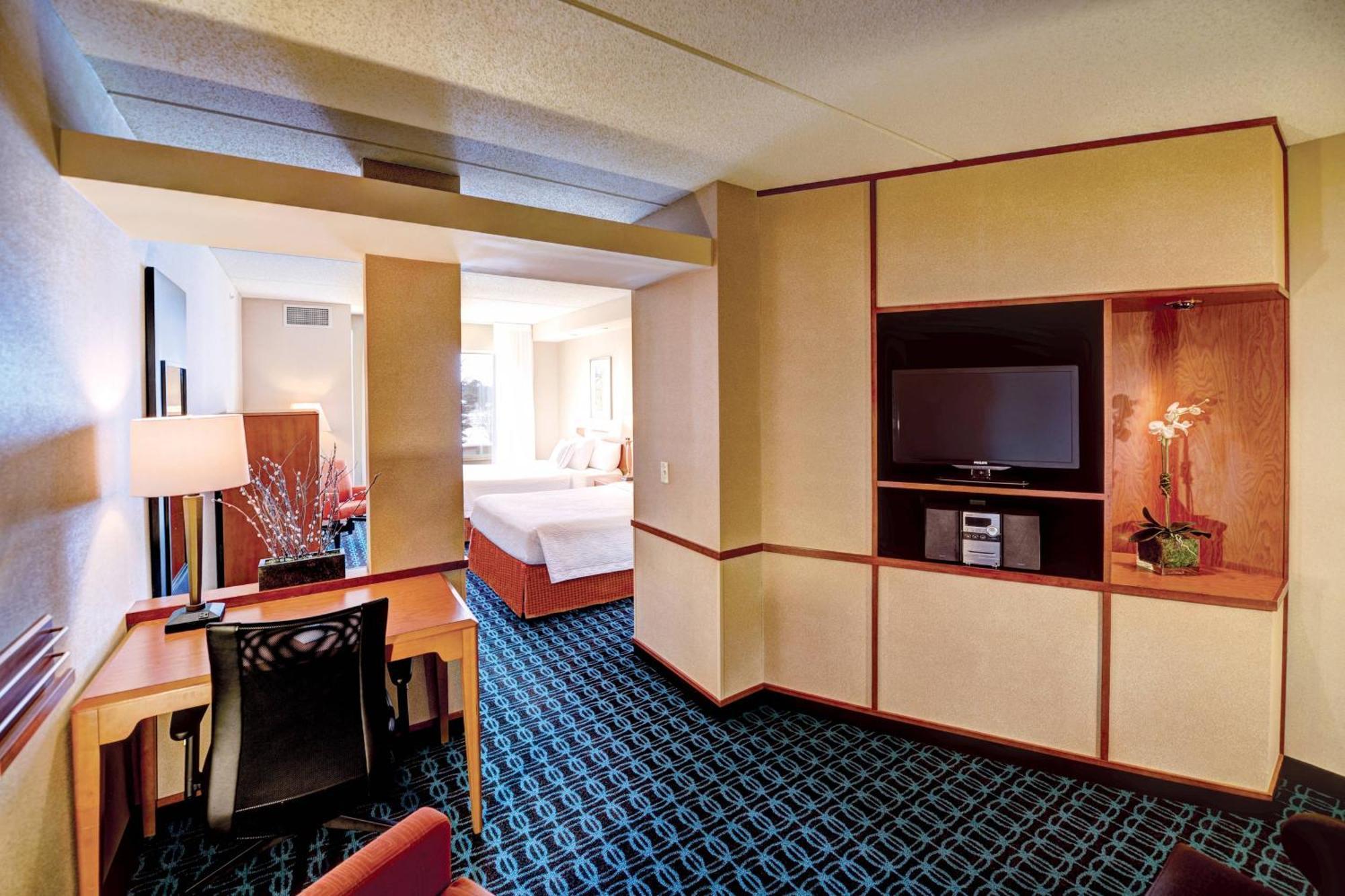 Weston Fairfield Inn & Suites By Marriott Wausau מראה חיצוני תמונה