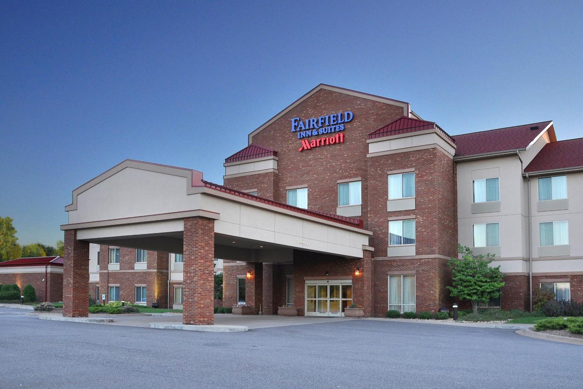 Weston Fairfield Inn & Suites By Marriott Wausau מראה חיצוני תמונה
